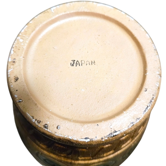 VTG Japanese Vase with Classical Motif Lions 9” Ceramic Urn 1950s-1970s Japan - Picture 14 of 14